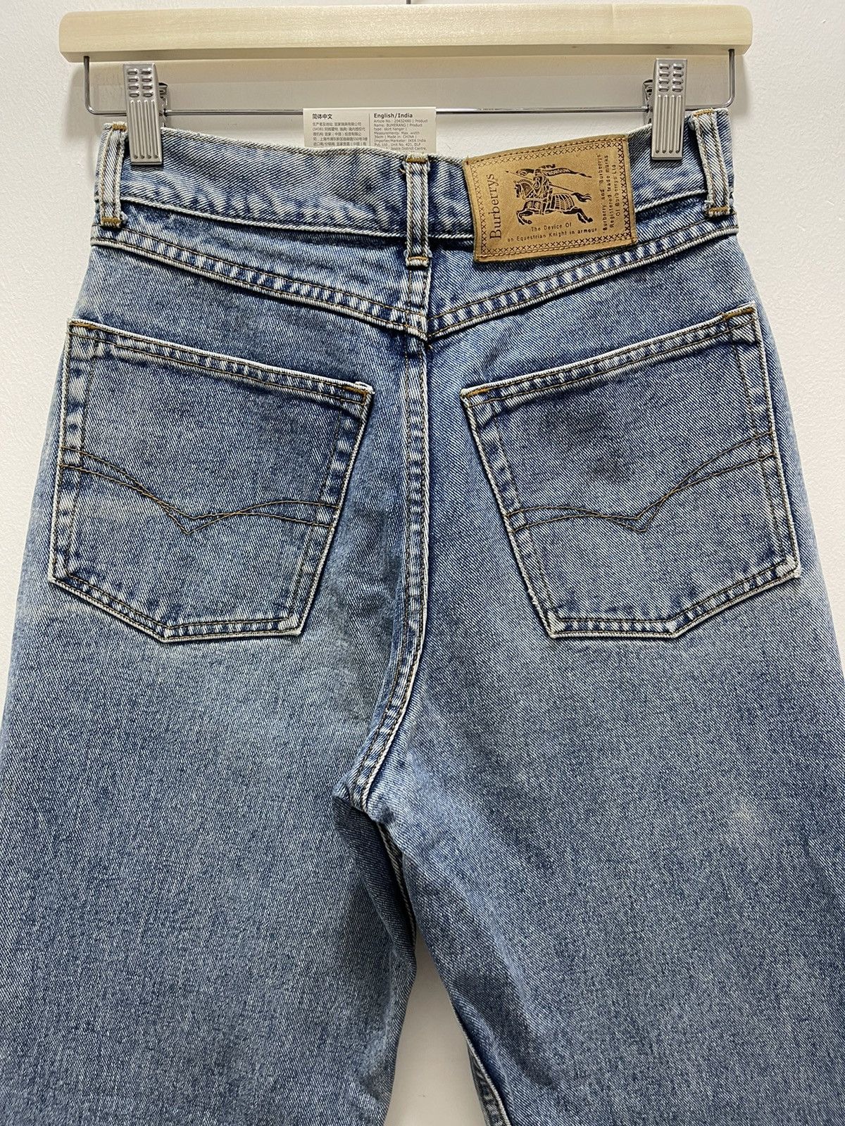 Burberry × Vintage BURBERRY TAPPERED DISTRESSED DENIM JEANS Size 26" / US 2 / IT 38 - 4 Thumbnail