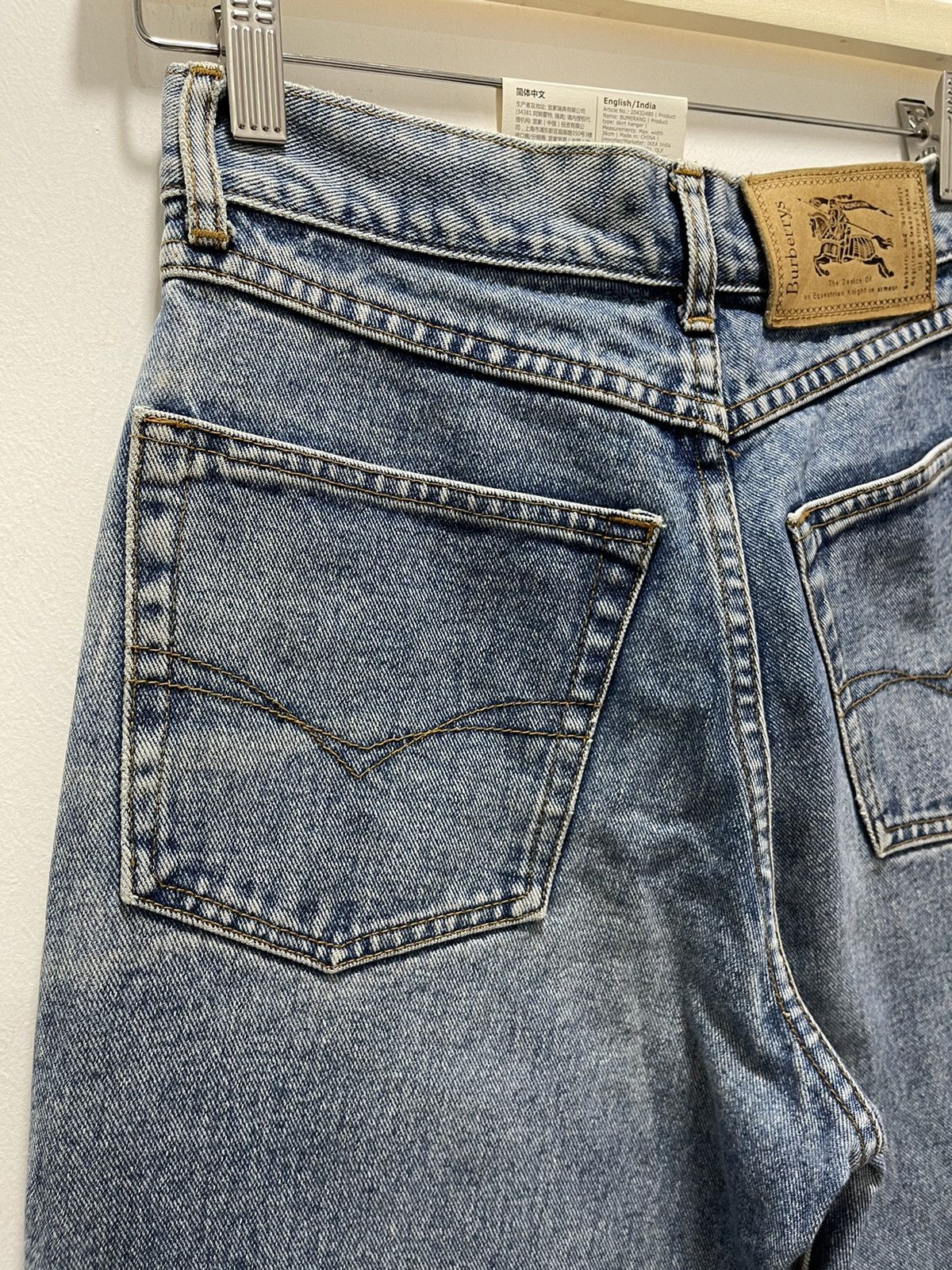 Burberry × Vintage BURBERRY TAPPERED DISTRESSED DENIM JEANS Size 26" / US 2 / IT 38 - 3 Thumbnail