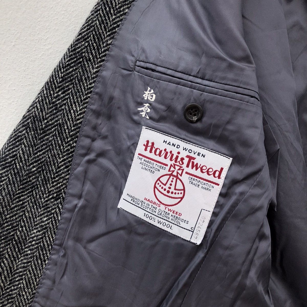 Harris Tweed HAND WOVEN HARRIS TWEED 100% WOOL COAT NEW YORKER Size US M / EU 48-50 / 2 - 8 Thumbnail