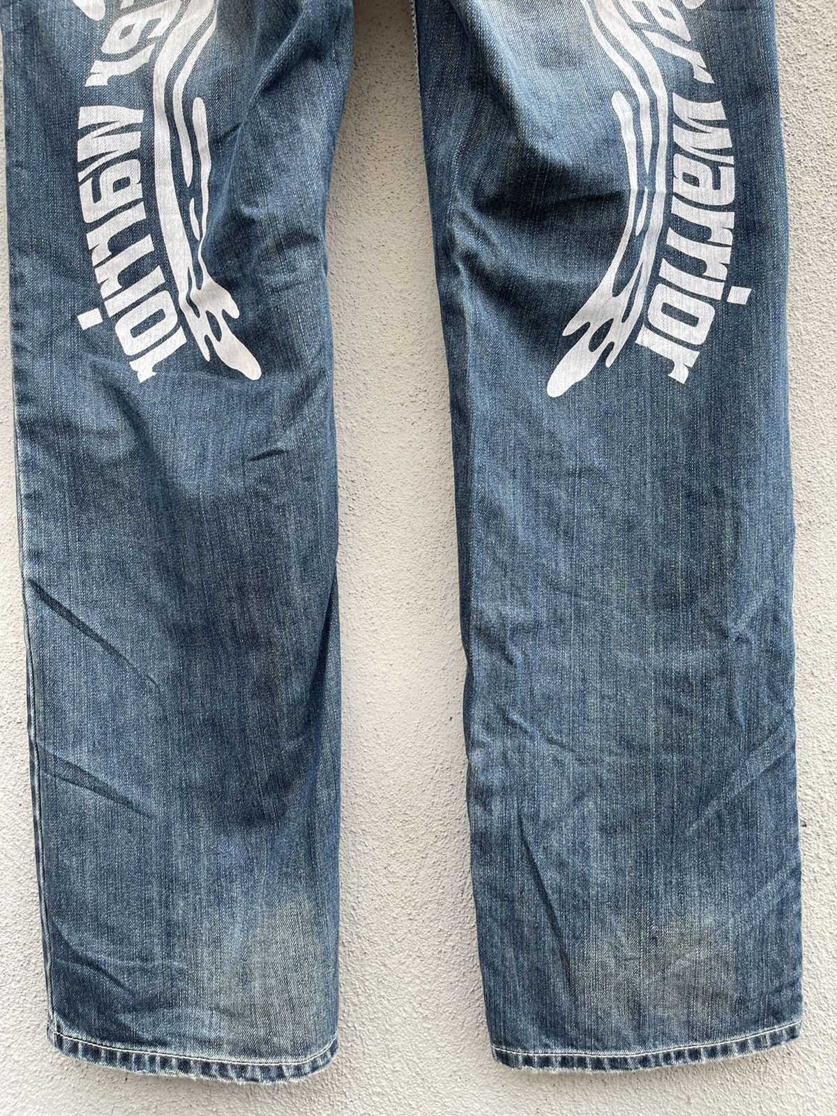 Japanese Brand REALBVOICE INTERNATIONAL PRINTED DISTRESSED DENIM Size US 32 / EU 48 - 5 Thumbnail