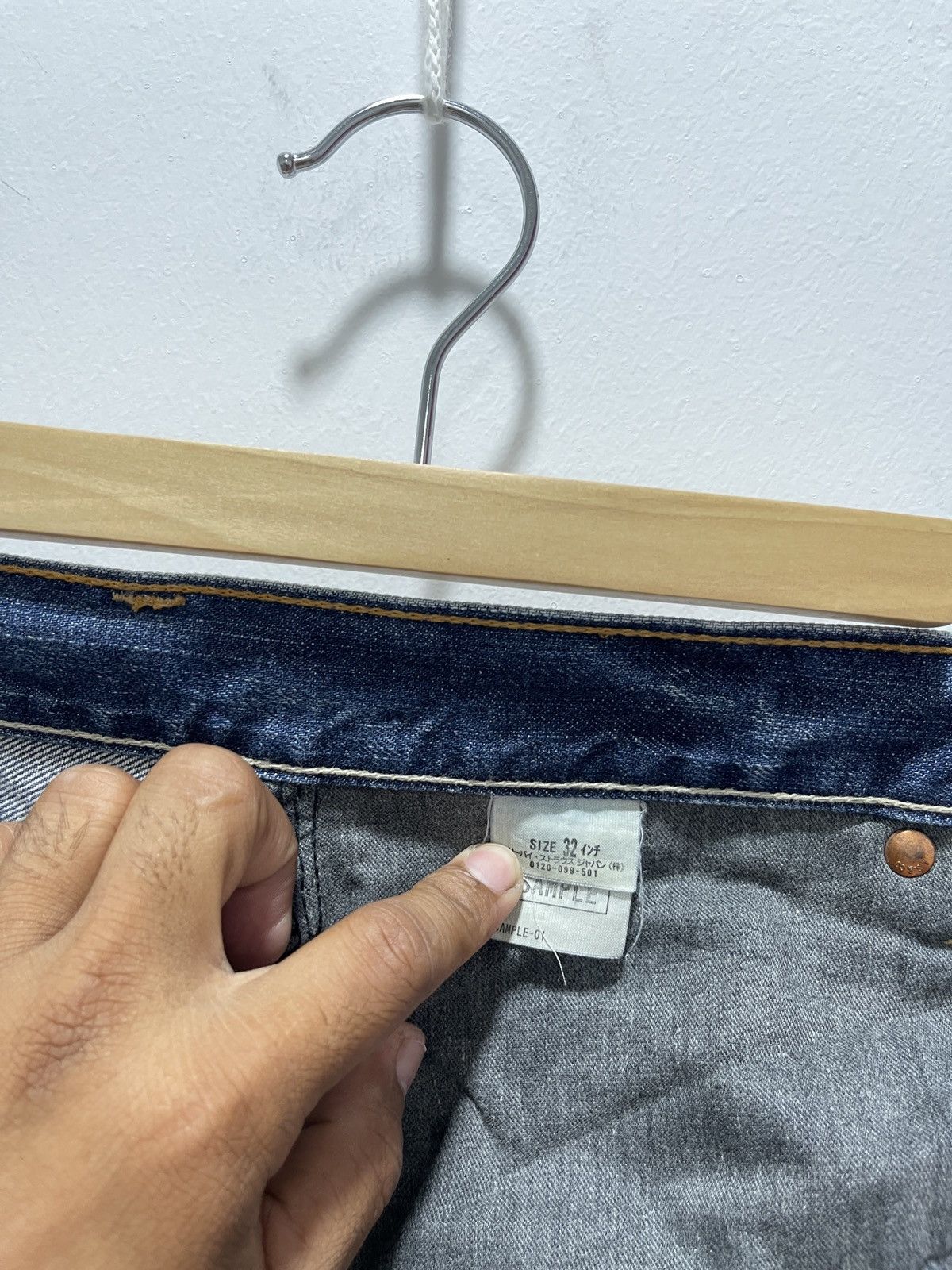 Levi's × Levi's Vintage Clothing × Vintage LEVIS 708 SPLATTERED PAINT NON SELVEDGE DISTRESSED JEANS Size US 31 - 15 Thumbnail