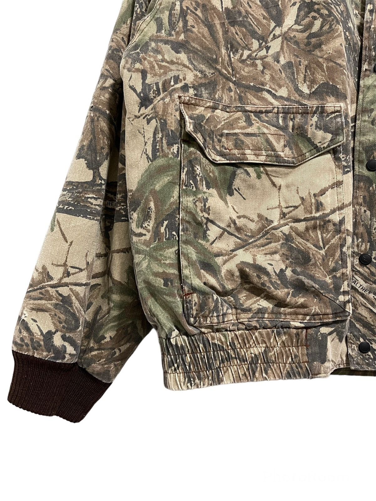 Japanese Brand VINTAGE TWO HORSE LINED JUNGLE OVERPRINT BOMBER STYLE JACKET Size US L / EU 52-54 / 3 - 4 Thumbnail