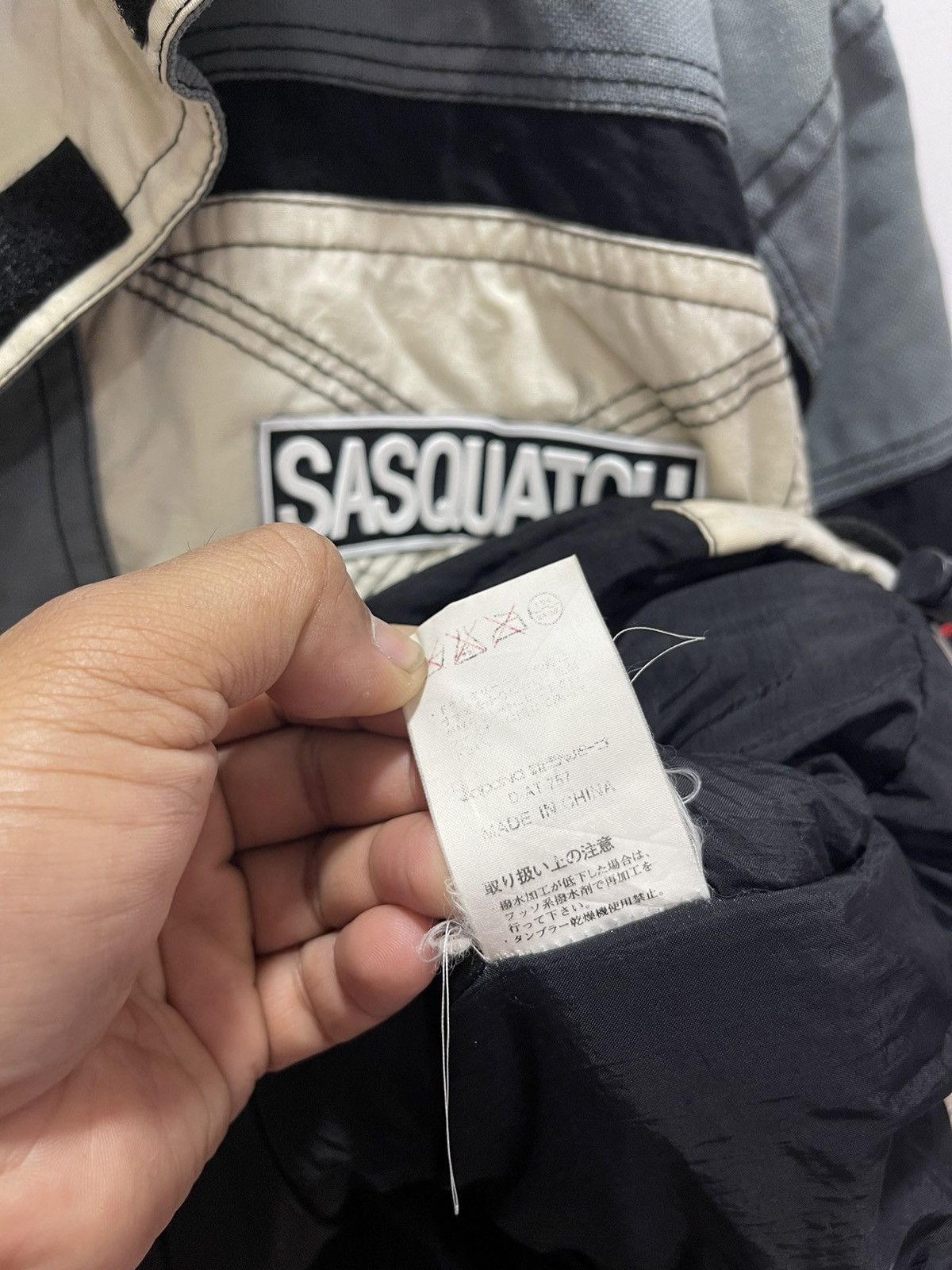 Sasquatchfabrix × Vintage VINTAGE SASQUATCH SKI DESIGN BOMBER JACKET DISTRESSED Size US L / EU 52-54 / 3 - 9 Thumbnail