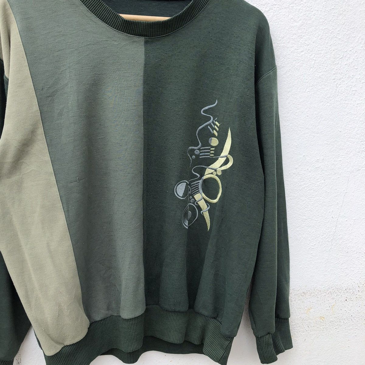 Japanese Brand VINTAGE EMBROIDERED LOGO SWEATSHIRT BIG LOGO Size US M / EU 48-50 / 2 - 4 Thumbnail