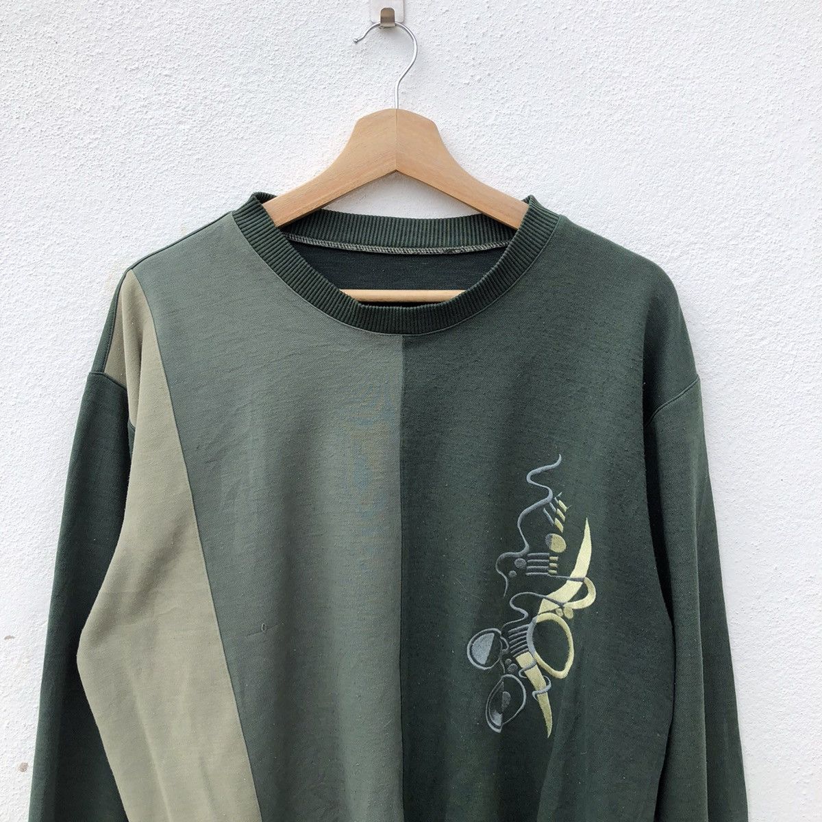 Japanese Brand VINTAGE EMBROIDERED LOGO SWEATSHIRT BIG LOGO Size US M / EU 48-50 / 2 - 3 Thumbnail