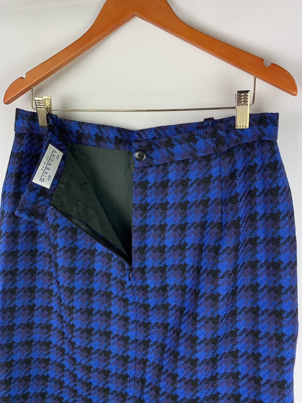 Vintage Givenchy En Plus women’s vintage wool tweed skirt size 42 Size 28" / US 6 / IT 42 - 5 Thumbnail