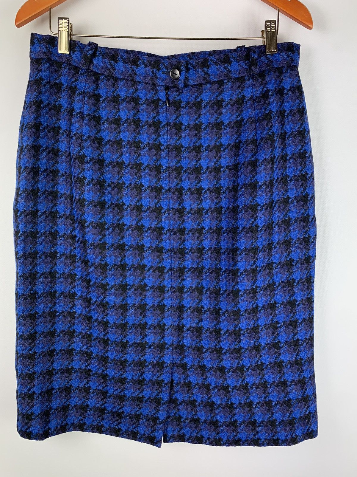 Vintage Givenchy En Plus women’s vintage wool tweed skirt size 42 Size 28" / US 6 / IT 42 - 4 Thumbnail