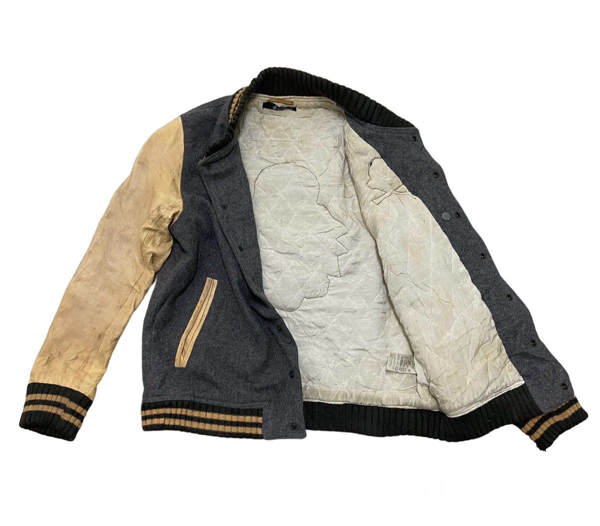Johnbull Vintage 90’s John Bull Skulls Varsity Size US M / EU 48-50 / 2 - 3 Thumbnail