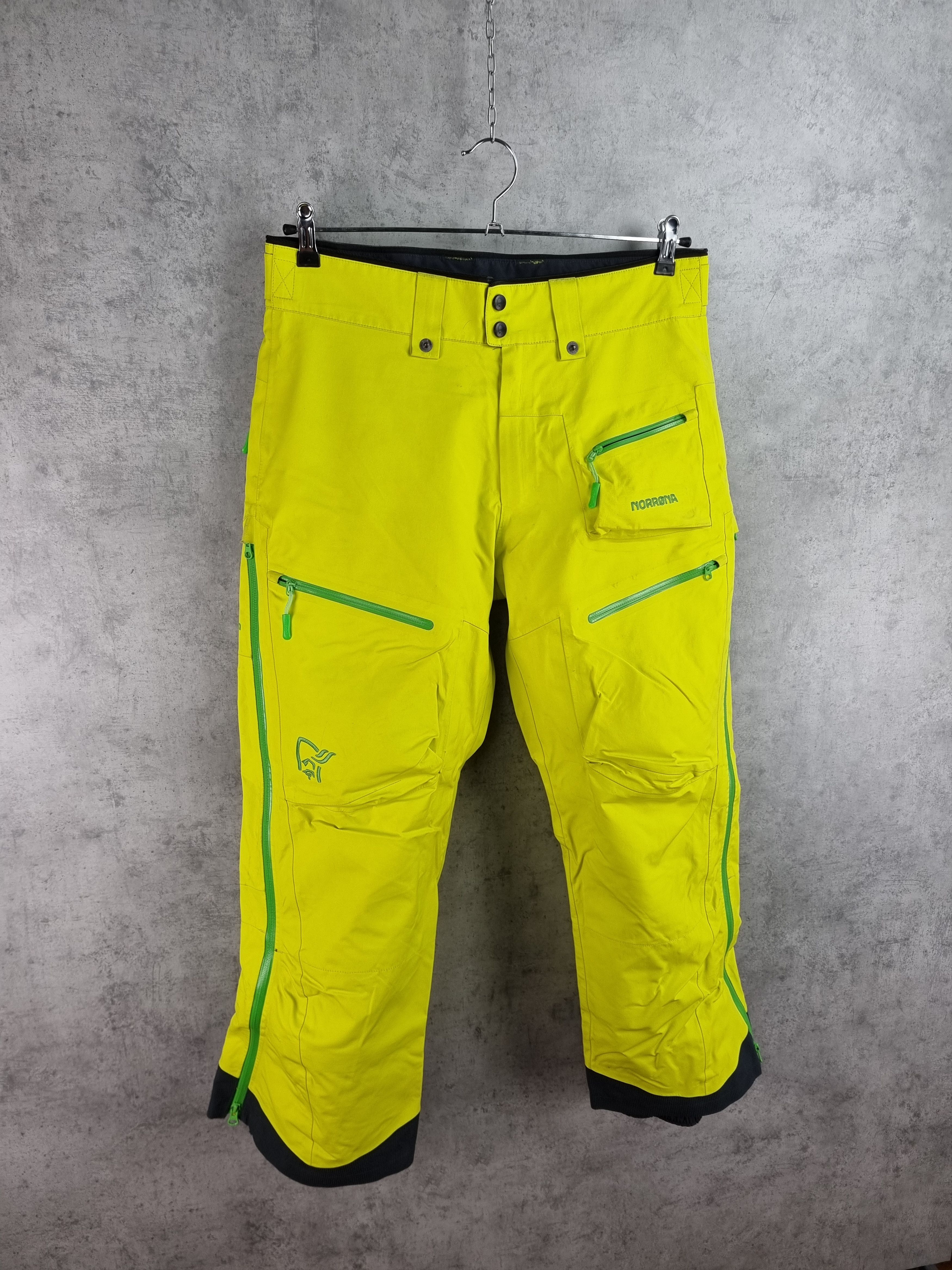 Goretex × Norrona LOFOTEN GORETEX CARGO PANTS Size US 31 - 2 Thumbnail