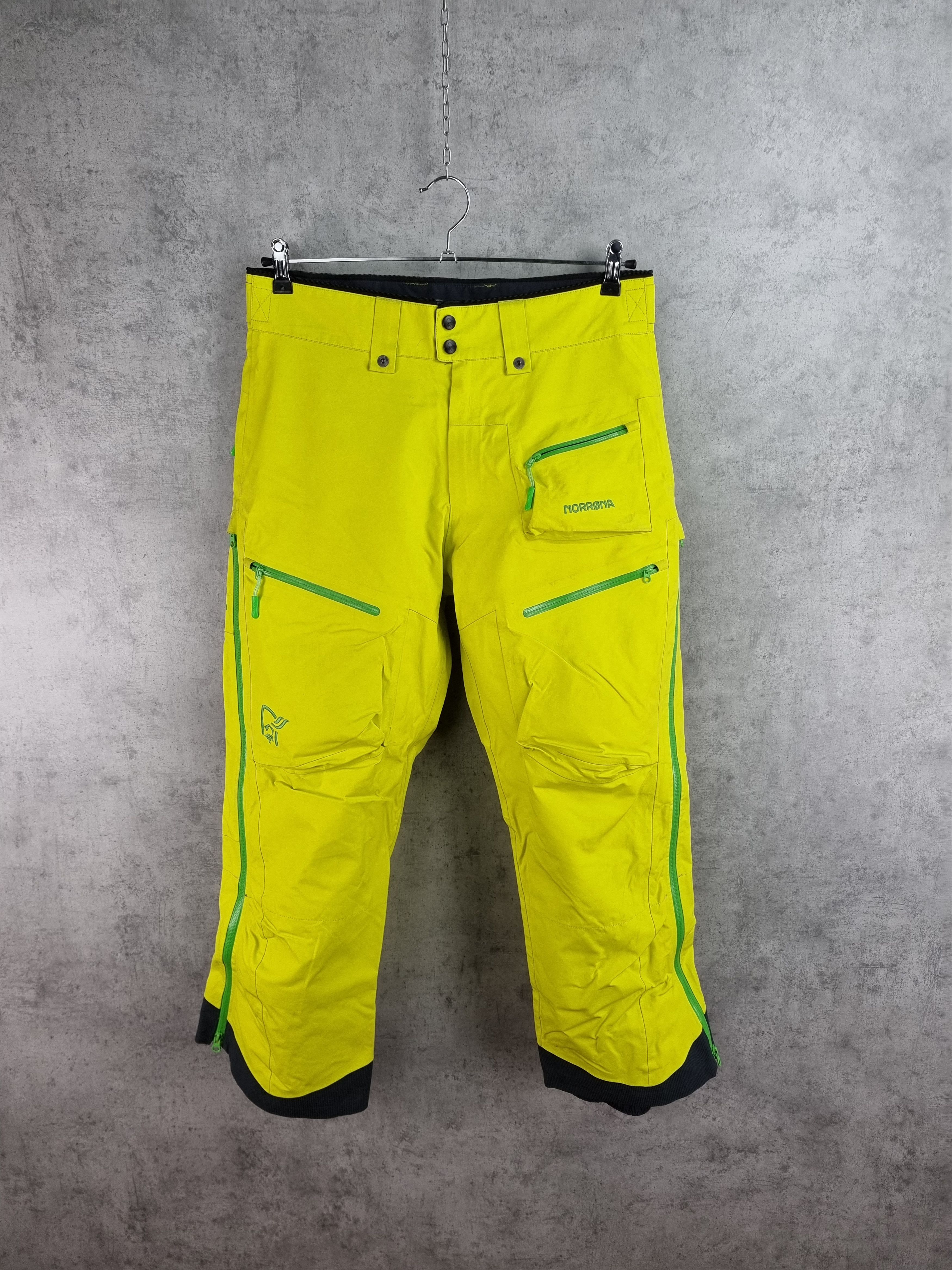 Goretex × Norrona LOFOTEN GORETEX CARGO PANTS Size US 31 - 1 Thumbnail