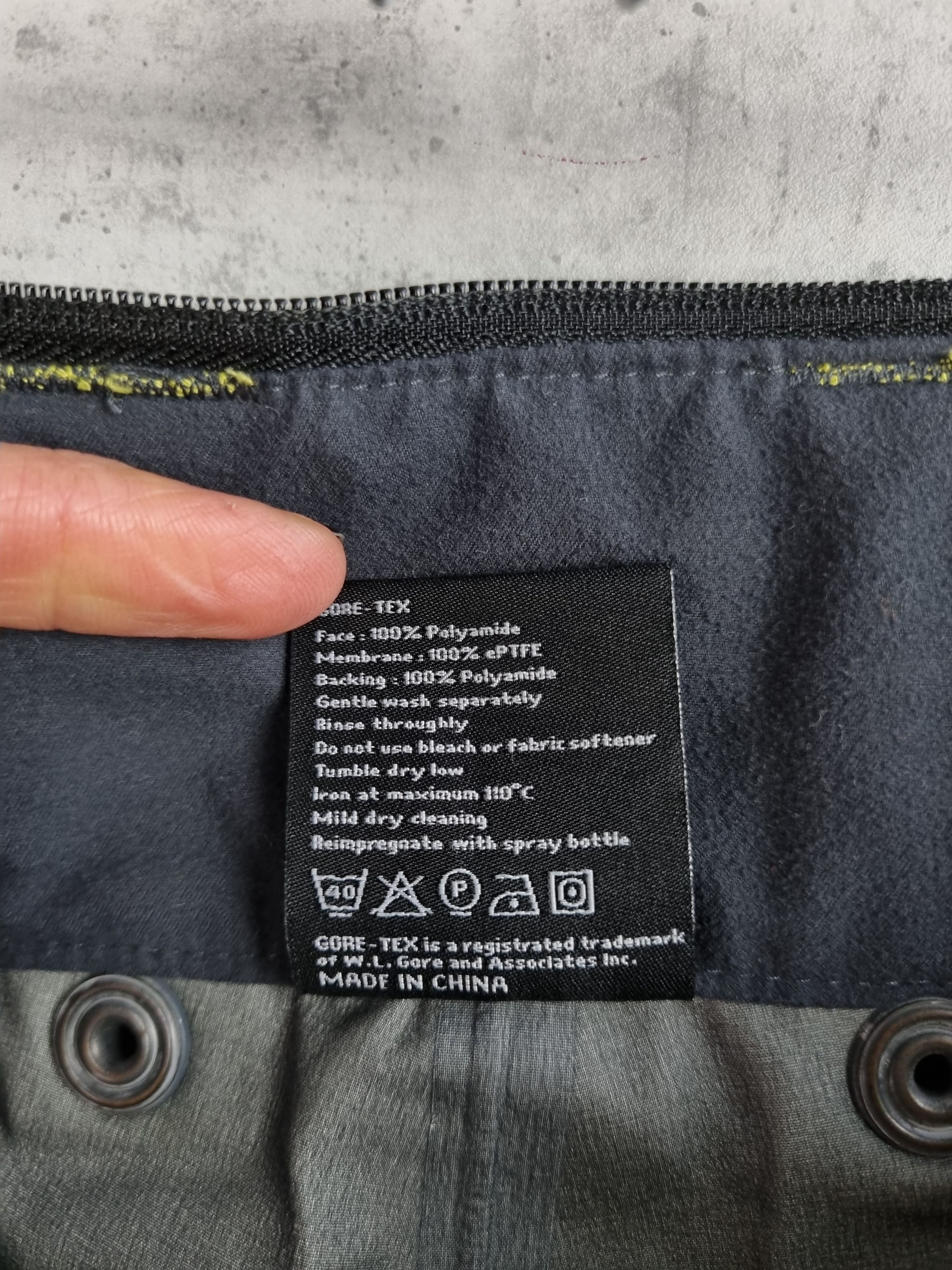 Goretex × Norrona LOFOTEN GORETEX CARGO PANTS Size US 31 - 7 Thumbnail