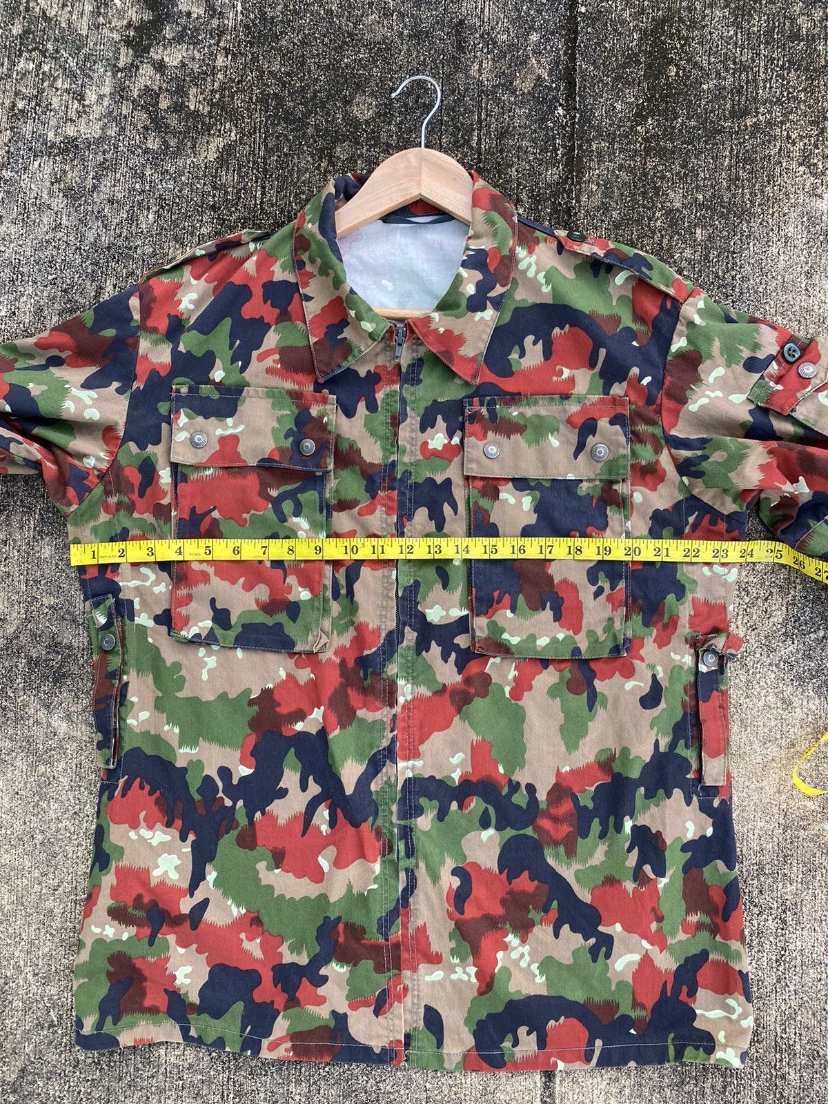 Other Vintage Swiss Army Jacket / Vintage Camo Military Jacket Size US L / EU 52-54 / 3 - 10 Thumbnail