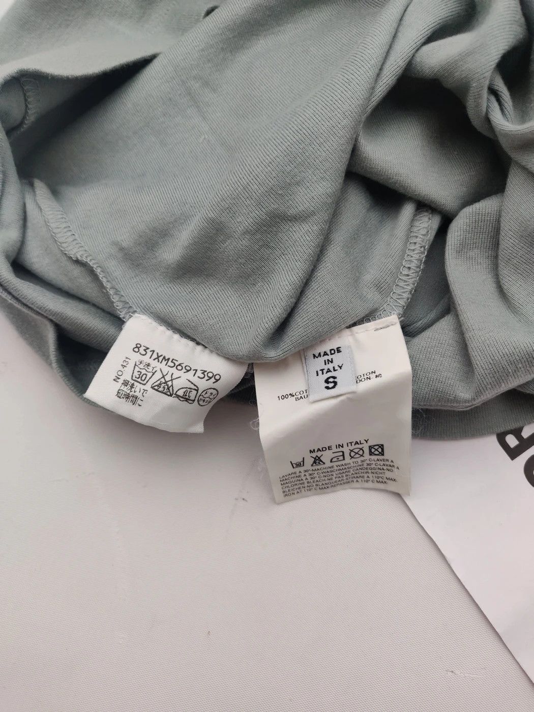 Maison Margiela ⚡️QUICK SALE⚡️2004 Maison Margiela Green V-neck Tshirt Size S / US 4 / IT 40 - 4 Thumbnail