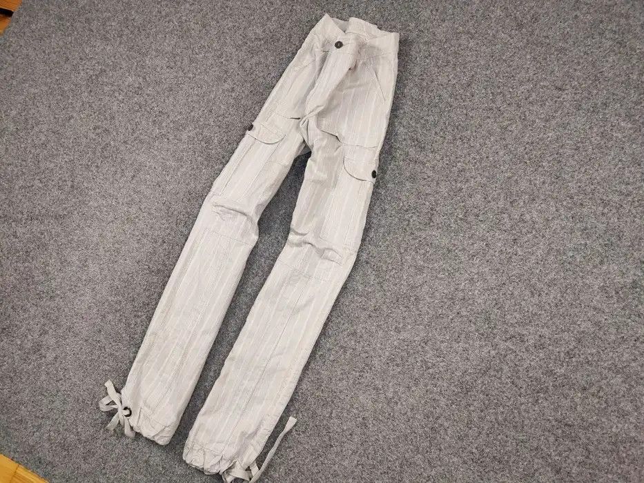 Japanese Brand Vintage 90's Japanese Bondage Zip Bootcut Gray Cargo Pants Size 27" / US 4 / IT 40 - 2 Thumbnail