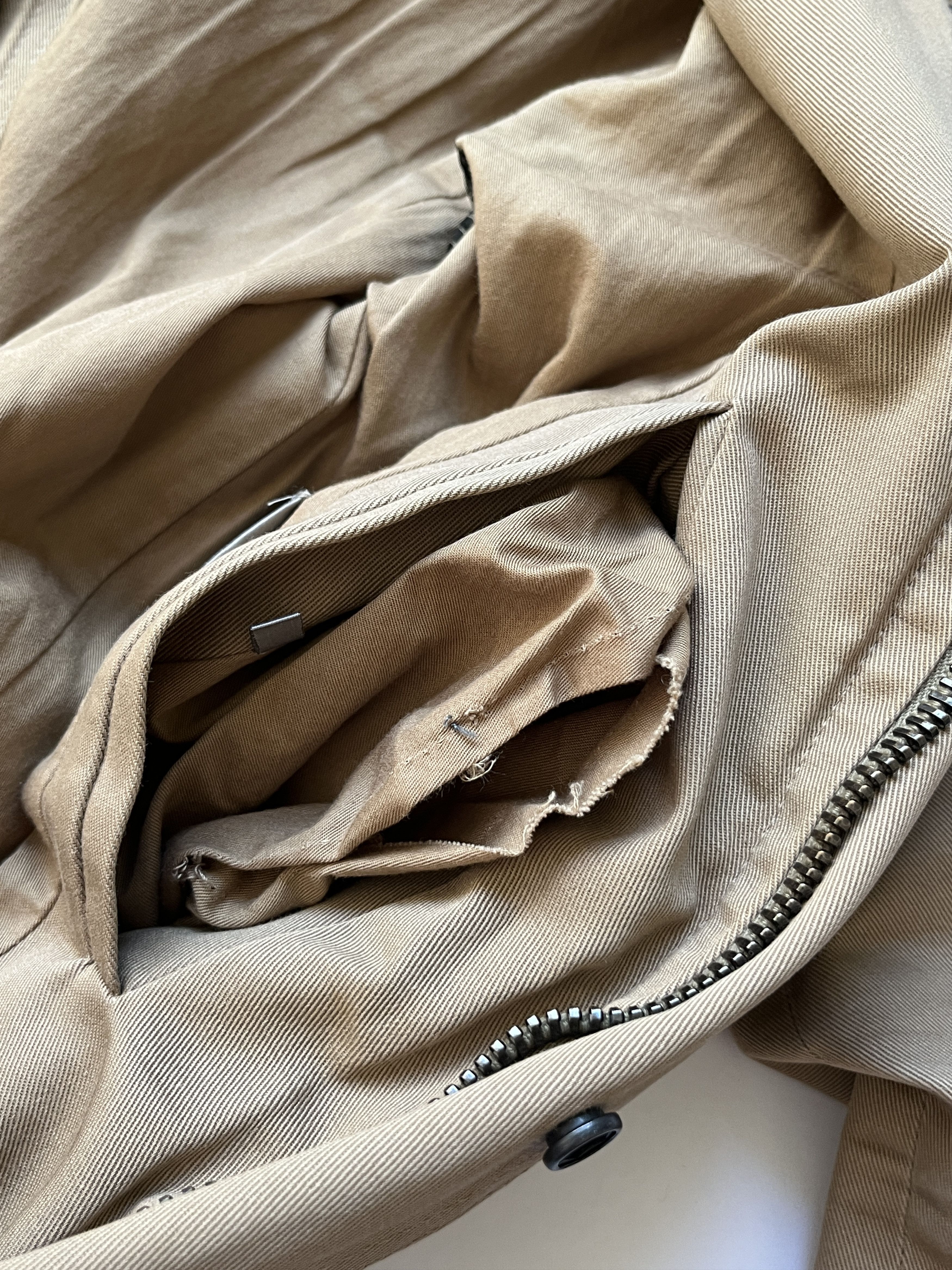 Dior × Hedi Slimane ⚡️QUICK SALE⚡️Dior Hedi Slimane Beige Hooded Safari Jacket Size US S / EU 44-46 / 1 - 8 Thumbnail