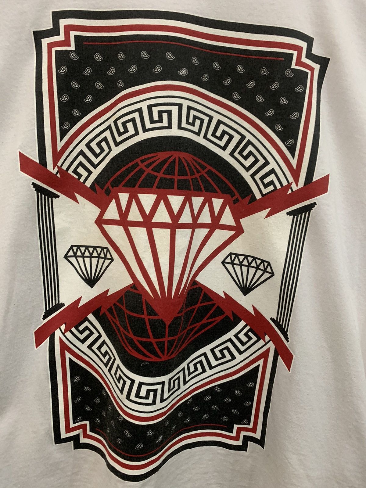 Vintage Vintage Popular Diamond World T-Shirt Size US XXL / EU 58 / 5 - 4 Thumbnail