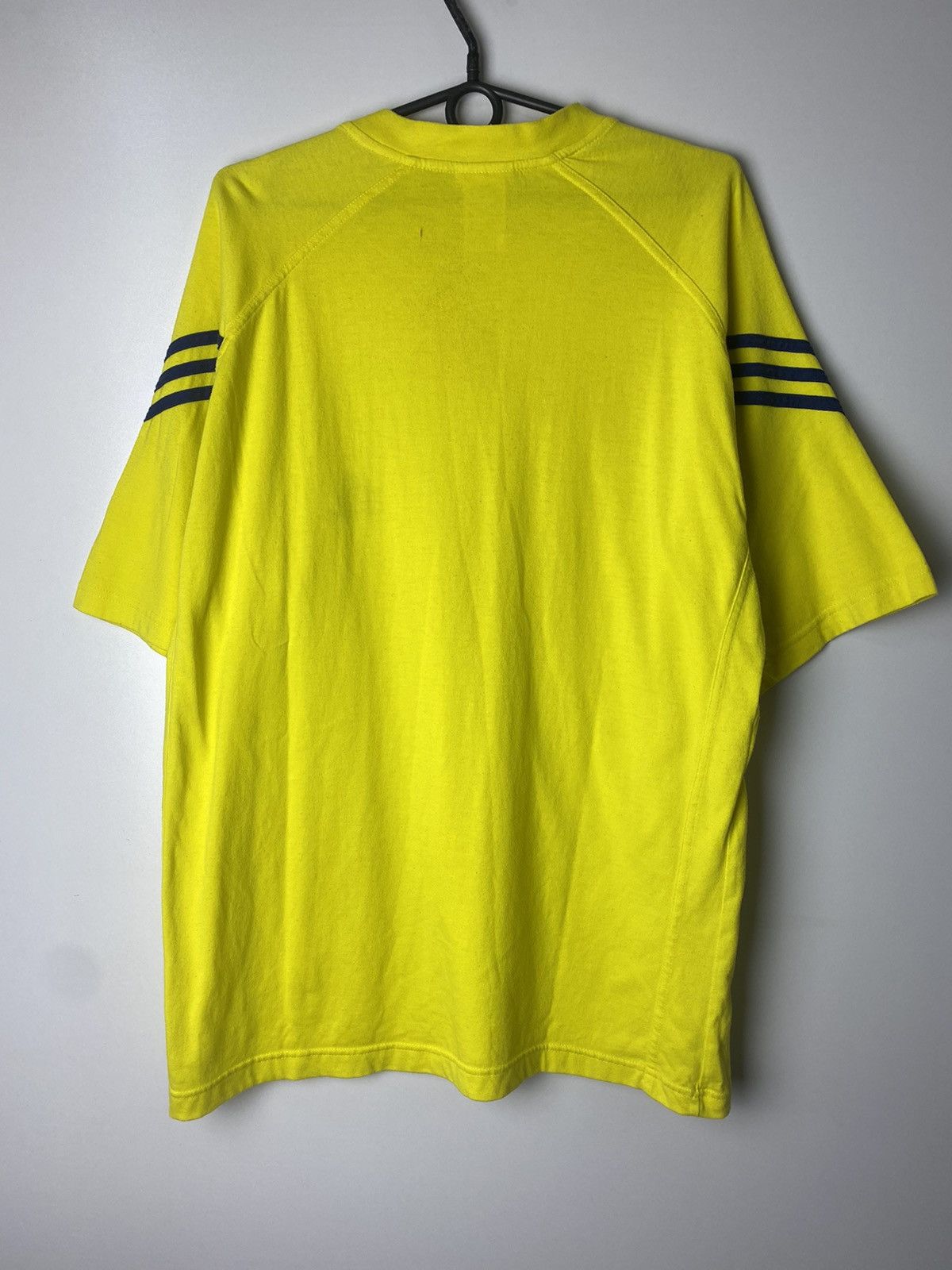 Vintage Adidas vintage t-shirts size L Size US L / EU 52-54 / 3 - 2 Thumbnail