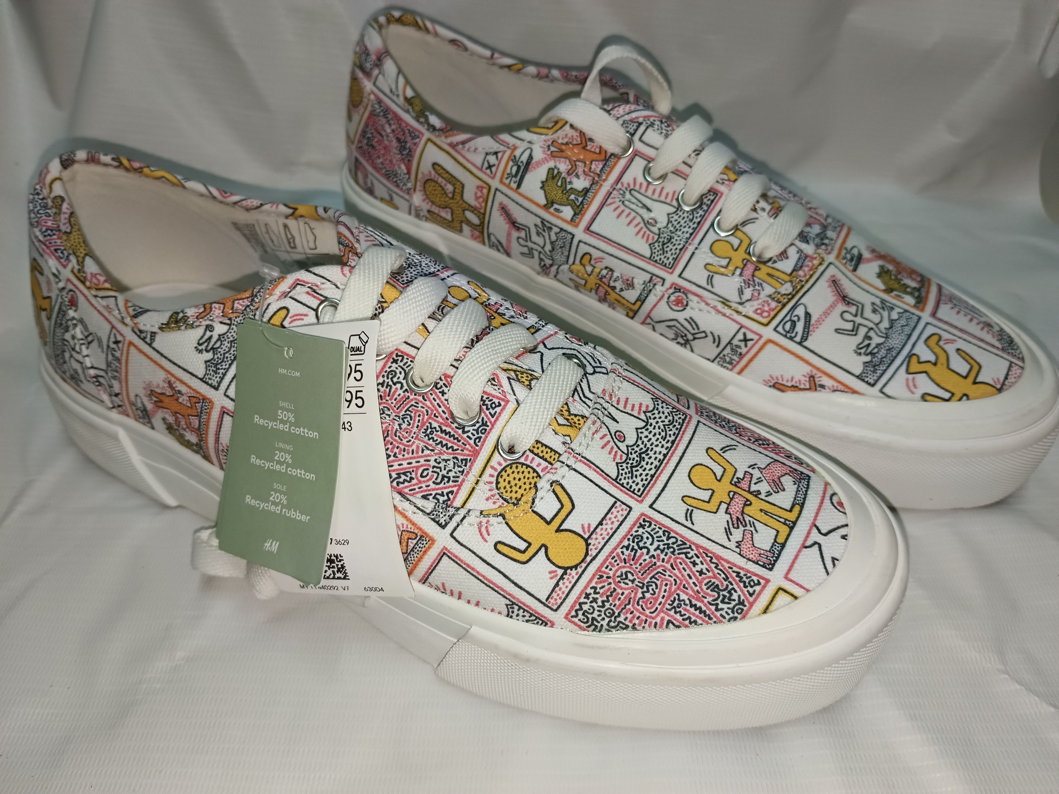 Keith Haring Keith Haring x H&M Patterned canvas trainers Size US 10.5 / EU 43-44 - 2 Thumbnail