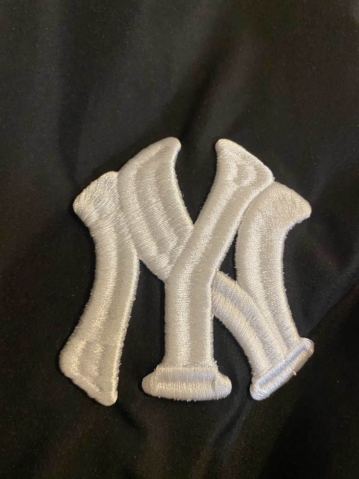 Praying praying fat yankees coach pullover Size US XL / EU 56 / 4 - 1 Thumbnail