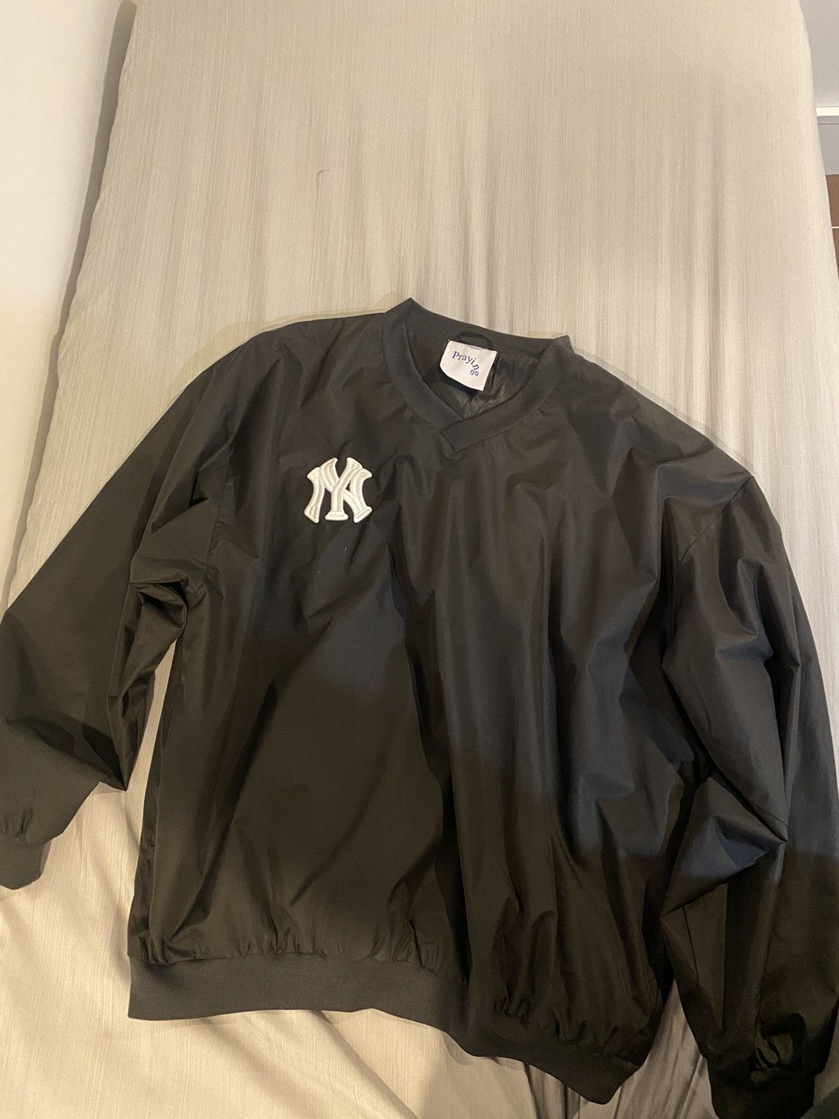 Praying praying fat yankees coach pullover Size US XL / EU 56 / 4 - 2 Thumbnail