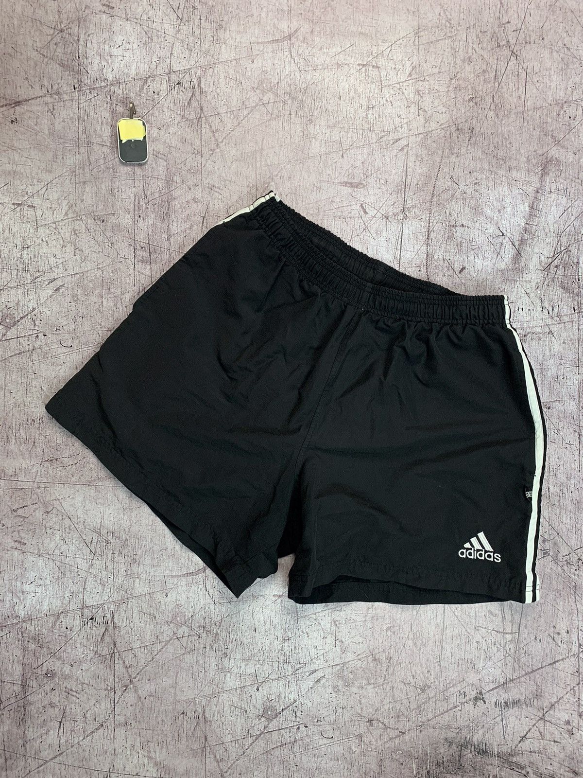 Adidas × Vintage Adidas Vintage Mens Shorts Size US 34 / EU 50 - 1 Thumbnail