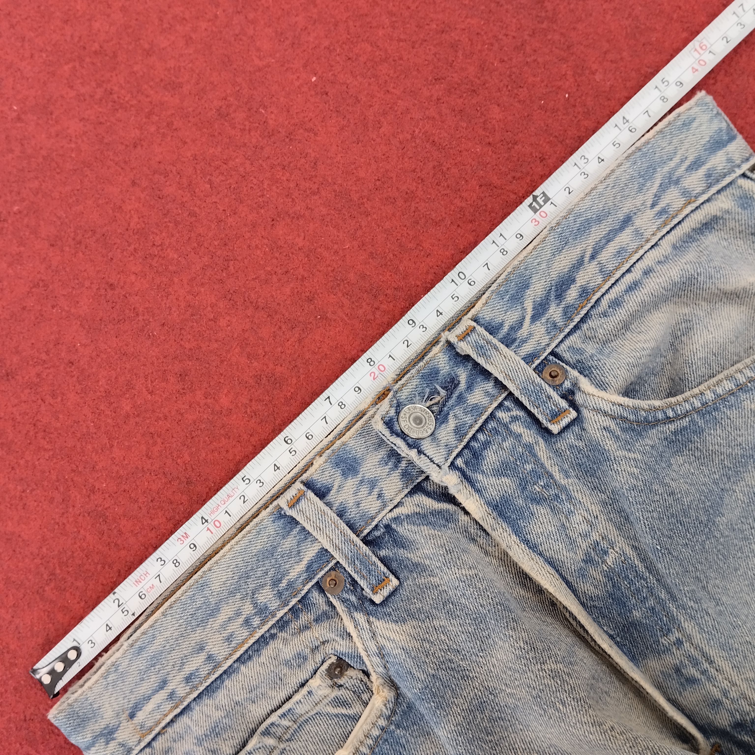 Levi's 501 Distressed Kurt Cobain Denim Pants