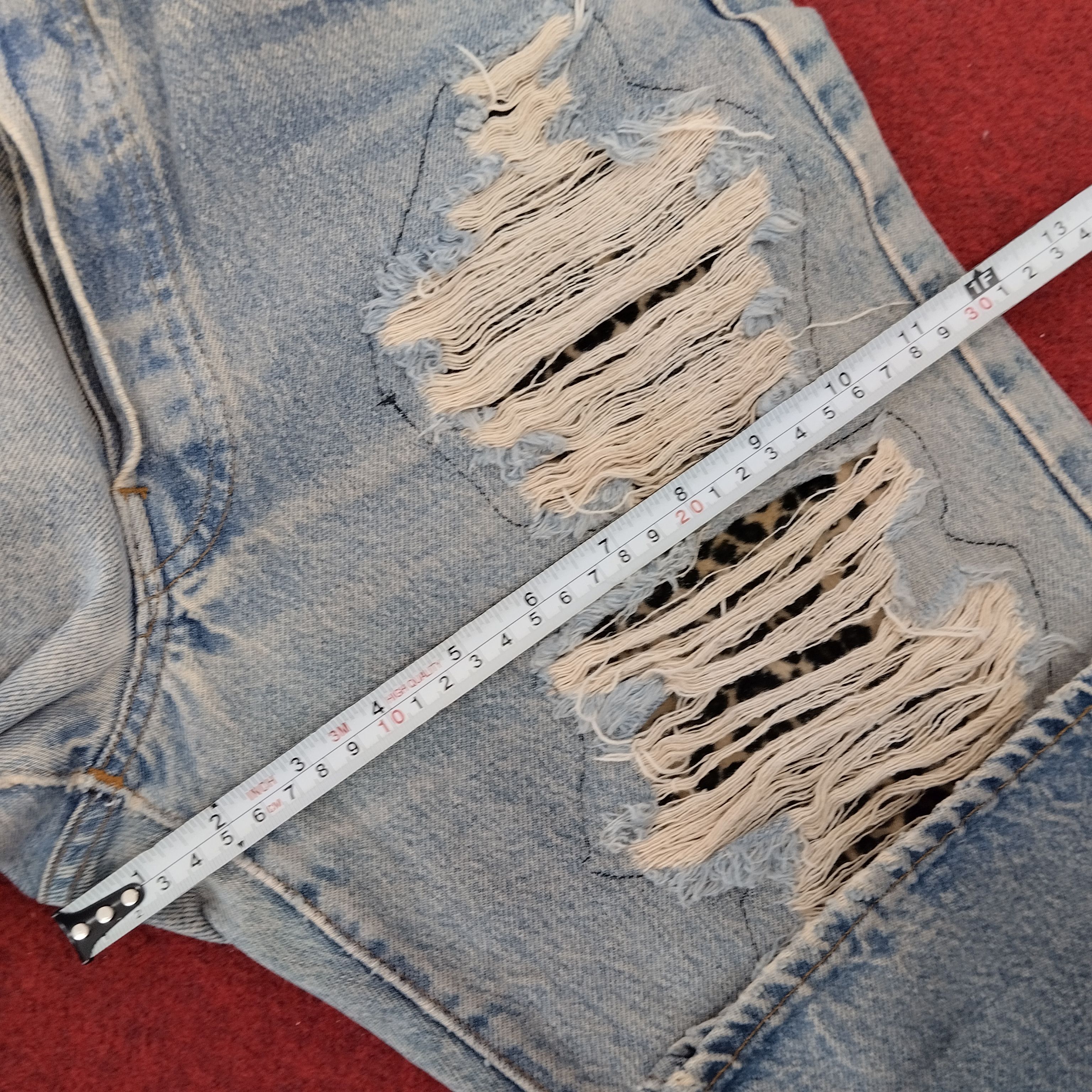 Levi's 501 Distressed Kurt Cobain Denim Pants