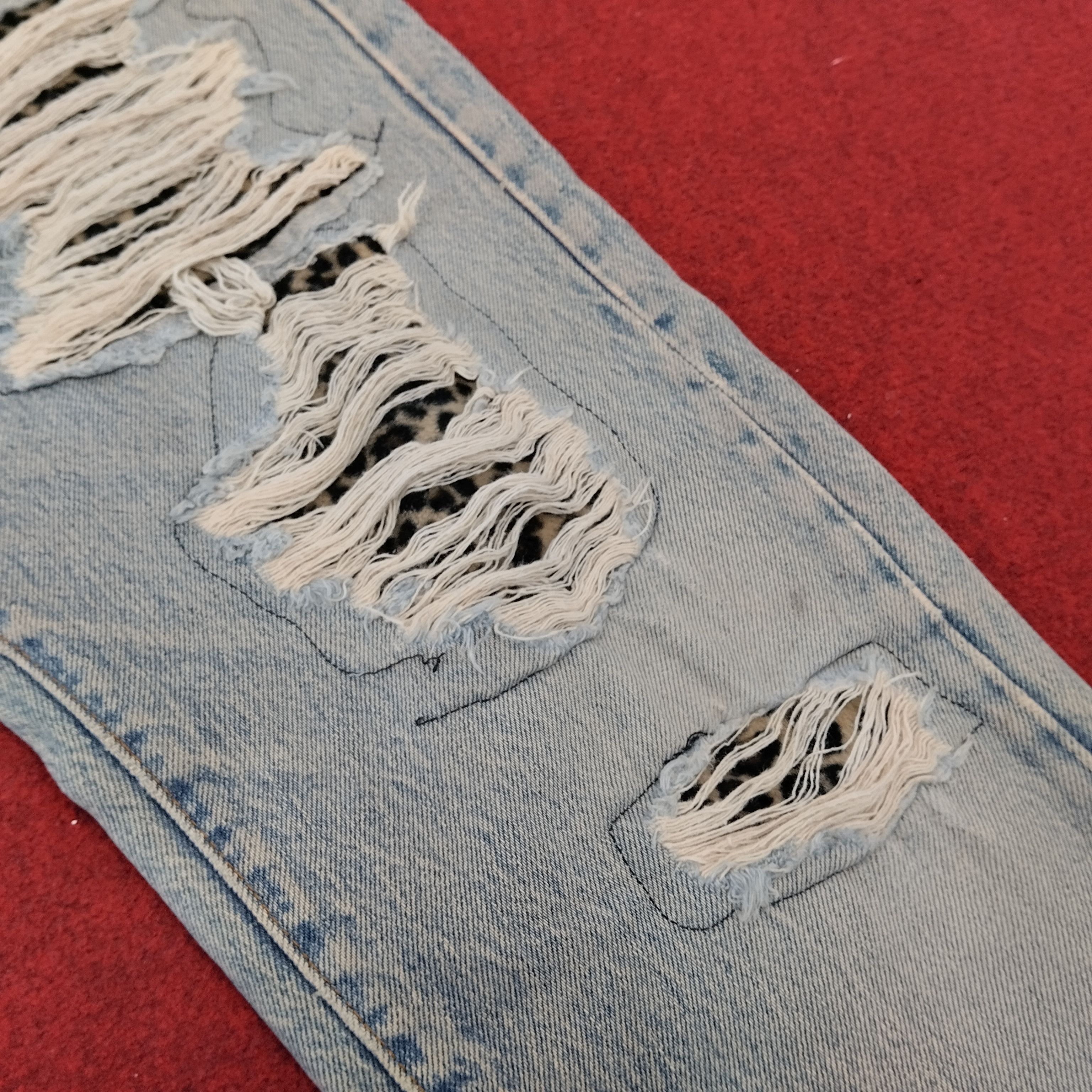 Levi's 501 Distressed Kurt Cobain Denim Pants
