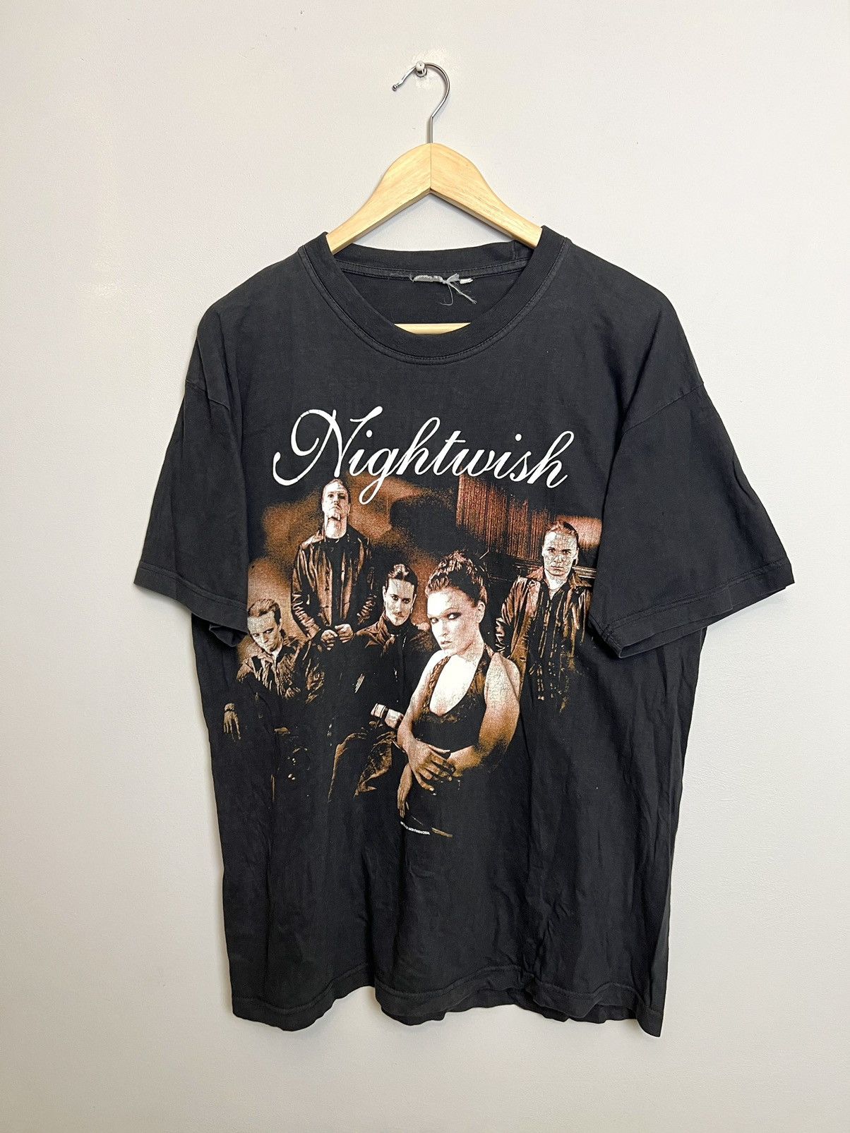 Band Tees 2004 Nightwish Y2K Vintage Metal Vamp Goth Vintage Tshirt Size US L / EU 52-54 / 3 - 1 Thumbnail