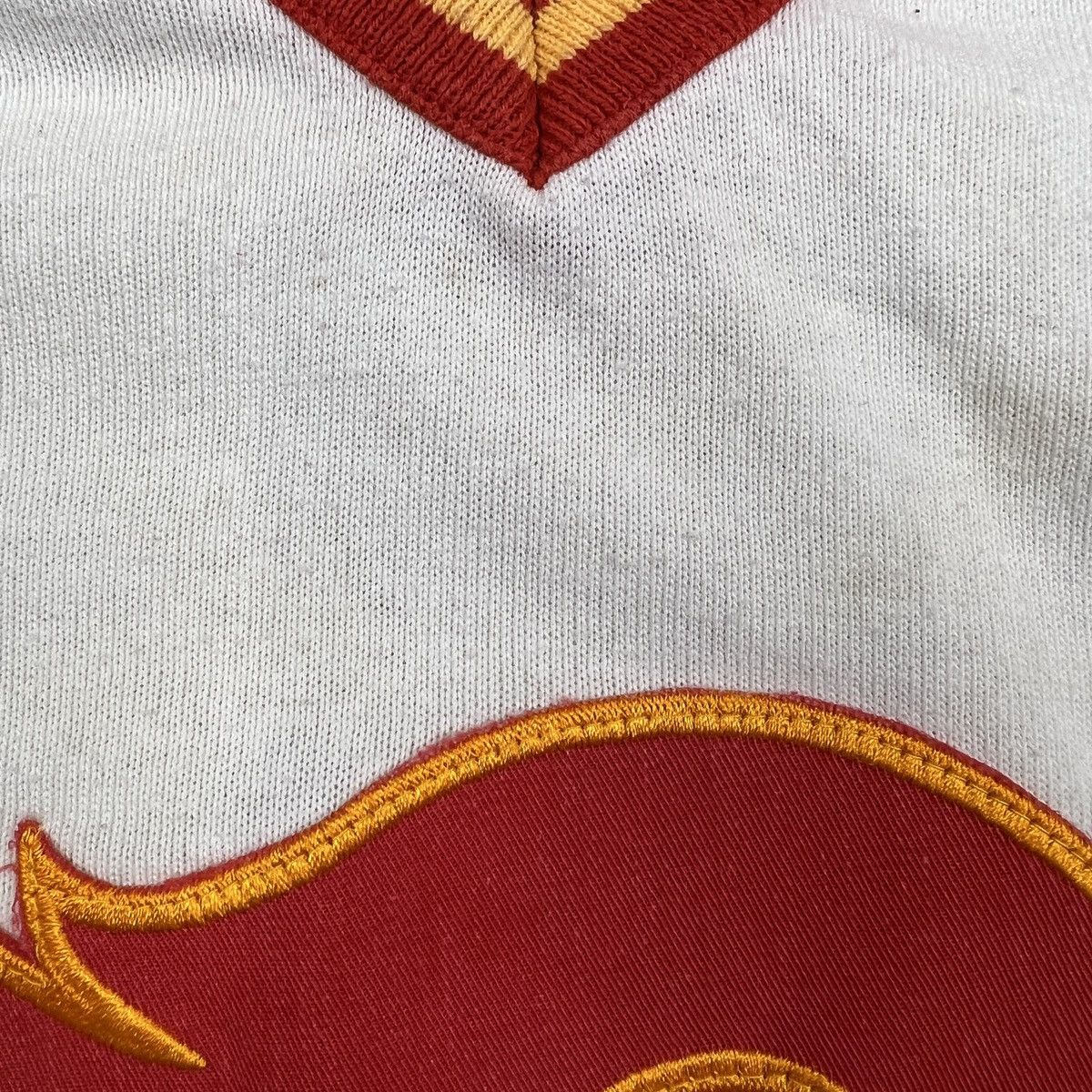 Ccm Vintage 80s CCM Calgary Flames Hockey Jersey Stitched NHL Size US L / EU 52-54 / 3 - 4 Thumbnail