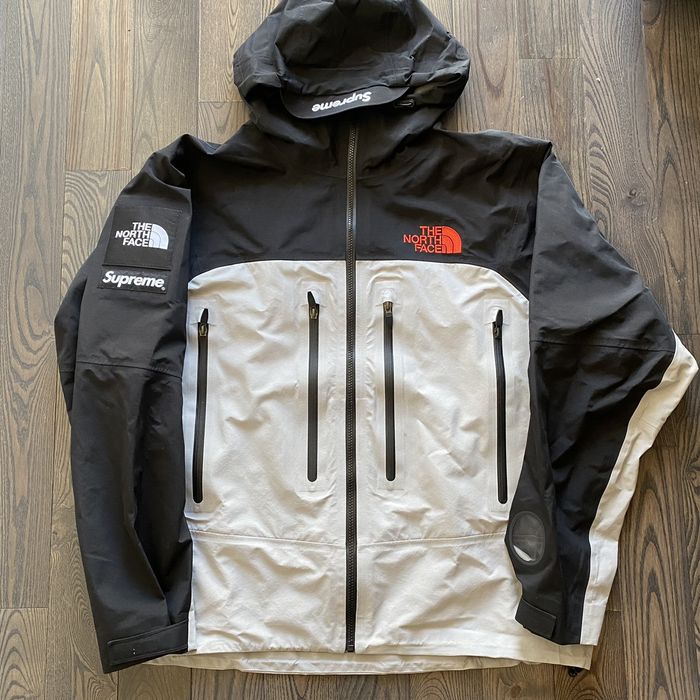 The North Face Taped Seam Shell Jacket Grey