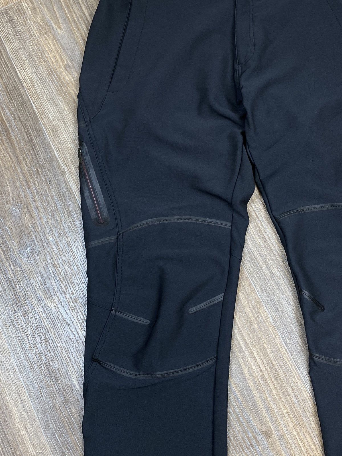 Nike × Nike ACG × Vintage Vintage Nike ACG gorpcore multi pocket black cargo pant Size US 34 / EU 50 - 4 Thumbnail