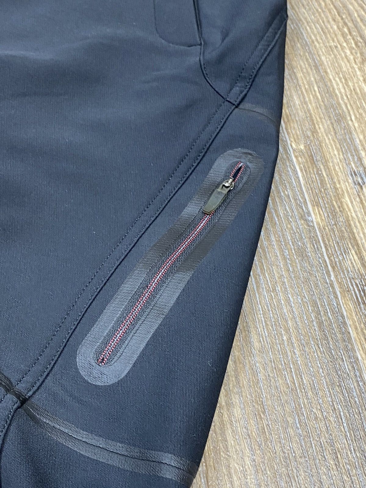 Nike × Nike ACG × Vintage Vintage Nike ACG gorpcore multi pocket black cargo pant Size US 34 / EU 50 - 11 Thumbnail