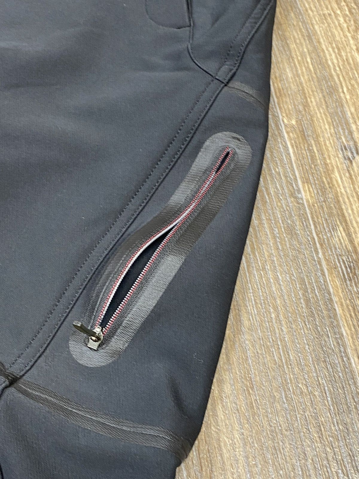Nike × Nike ACG × Vintage Vintage Nike ACG gorpcore multi pocket black cargo pant Size US 34 / EU 50 - 12 Thumbnail