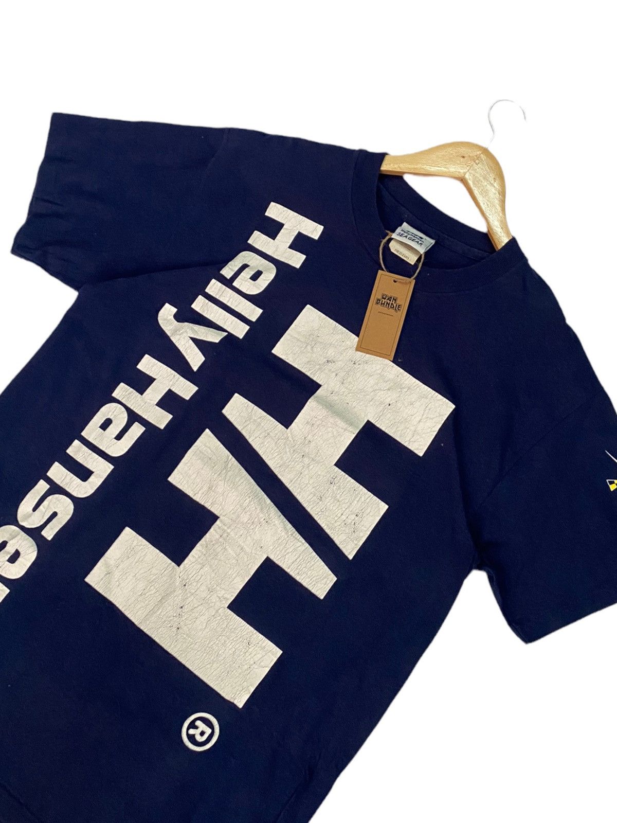 Helly Hansen × Vintage Rare Vintage Helly Hansen Big Logo Tshirt Made In USA Size US M / EU 48-50 / 2 - 2 Thumbnail