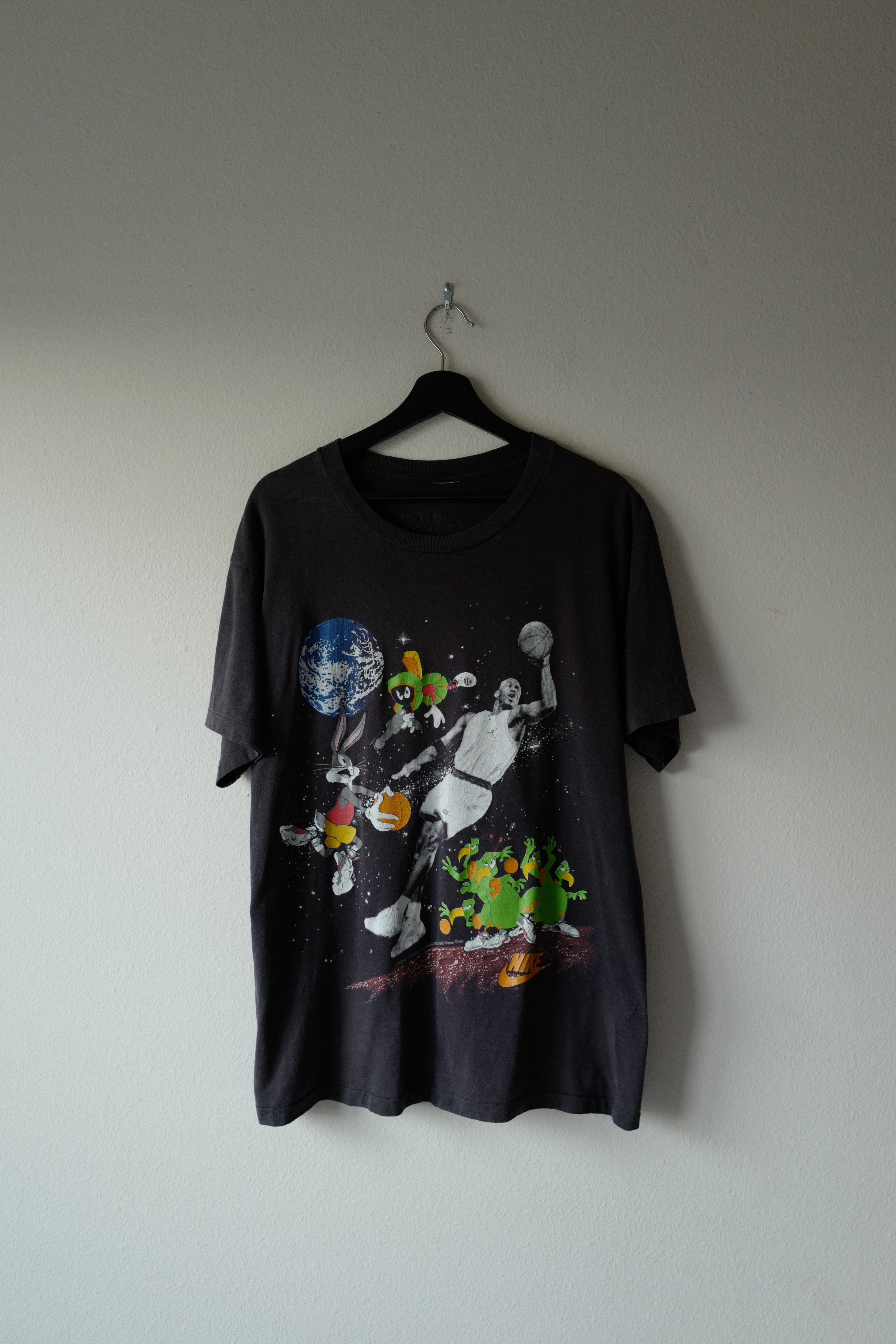 1993 Vintage Nike Space Jam Jordan x Looney Toons T shirt