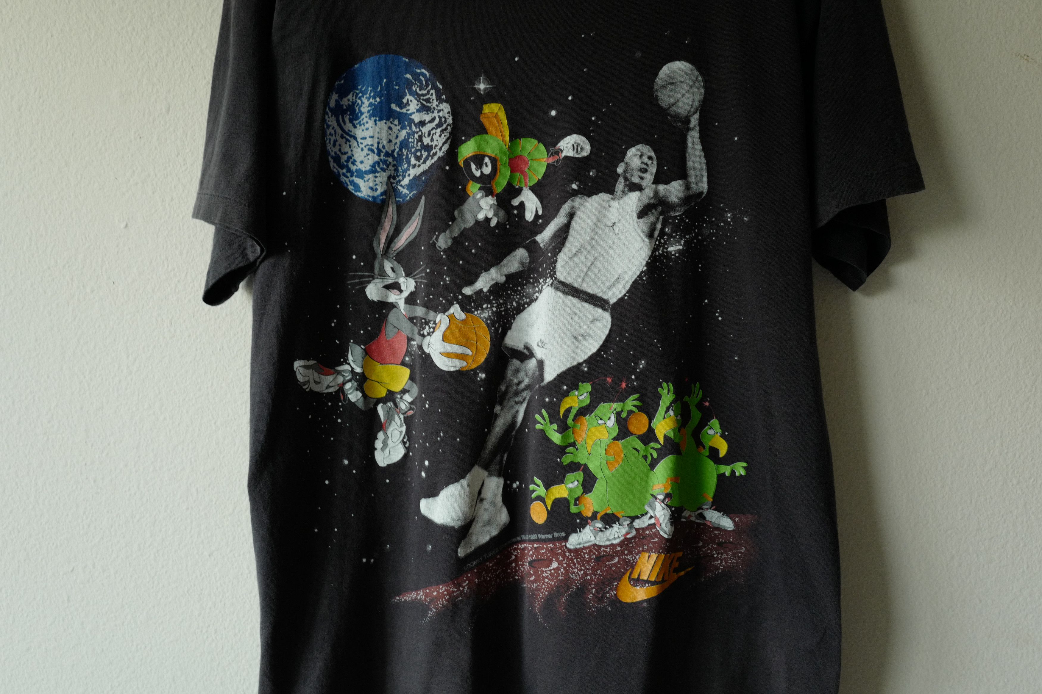 Jordan Brand 1993 Vintage Nike Space Jam - Jordan x Looney Toons T shirt Size US L / EU 52-54 / 3 - 2 Thumbnail