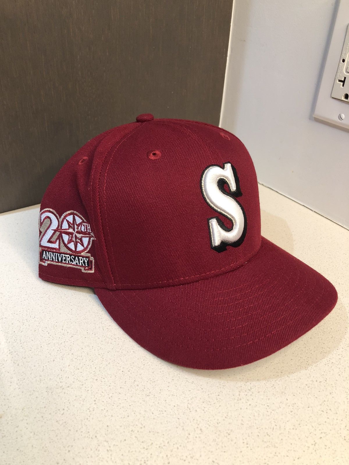 new-era-new-era-mariners-7-3-8-fitted-hat-20th-season-patch-like-new