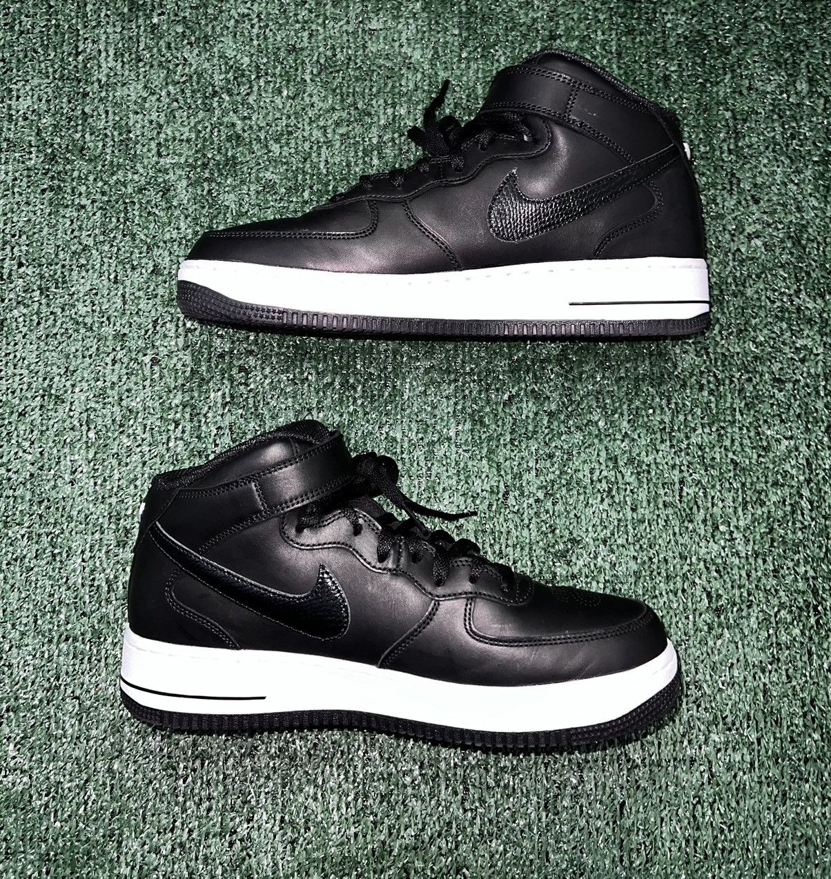 Nike × Stussy Stussy Air Force 1 Mid “Black White” Size US 9.5 / EU 42-43 - 3 Thumbnail