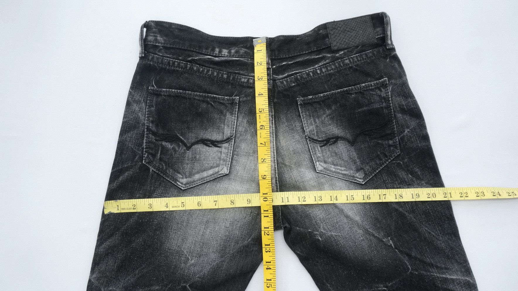 GOSTAR DE FUGA 🎌 GOSTAR DE FUGA Distressed Glitter Tribal Skinny Jeans Size US 31 - 17 Thumbnail