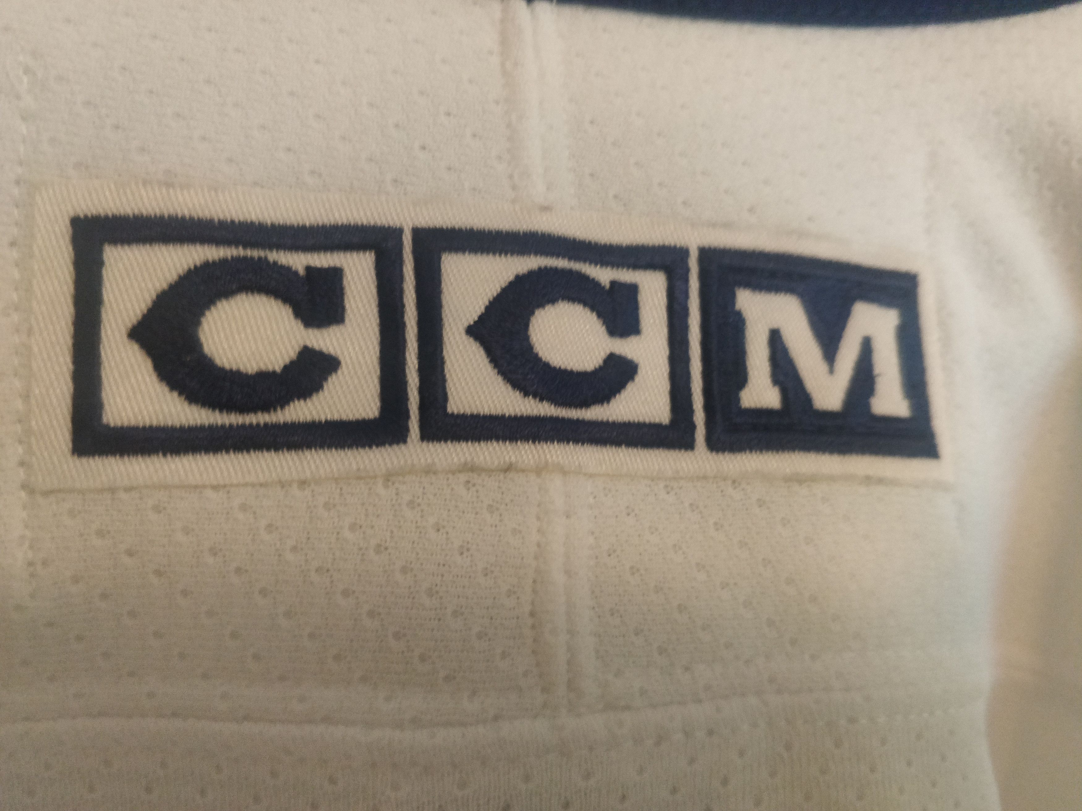 Ccm Toronto Maple Leafs 2002 Home Jerey Size US L / EU 52-54 / 3 - 3 Thumbnail