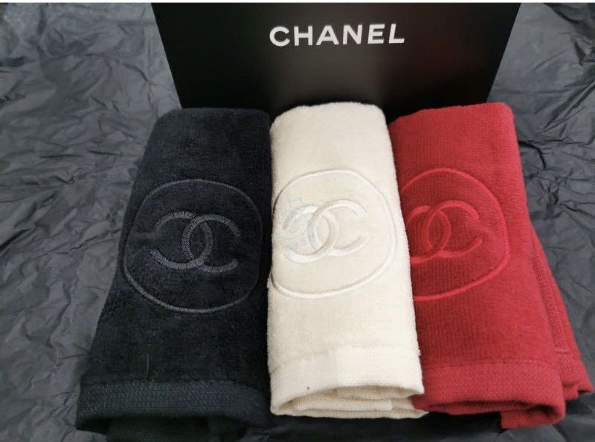 Chanel Chanel beauty vip towel box set Grailed