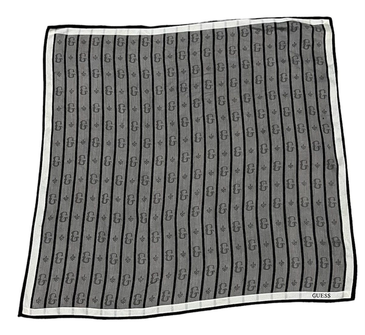 Guess Guess Handkerchief/ Neckerchief/ Bandana Size ONE SIZE - 1 Thumbnail