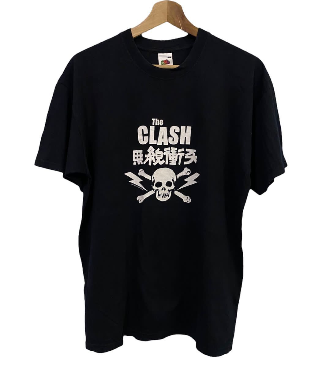 Band Tees Vintage THE CLASH Japanese Skull Crossbones Punk Band Tees Size US M / EU 48-50 / 2 - 1 Thumbnail