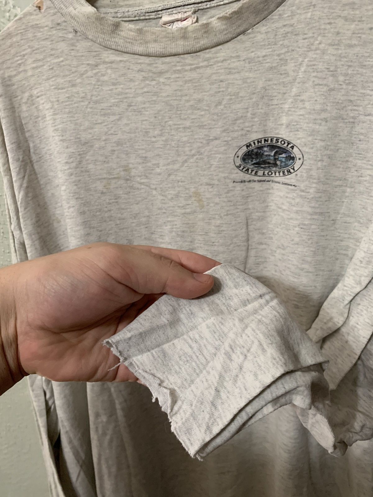 Vintage Vintage Minnesota Lottery Loon Thrashed Longsleeve Size US XL / EU 56 / 4 - 6 Thumbnail