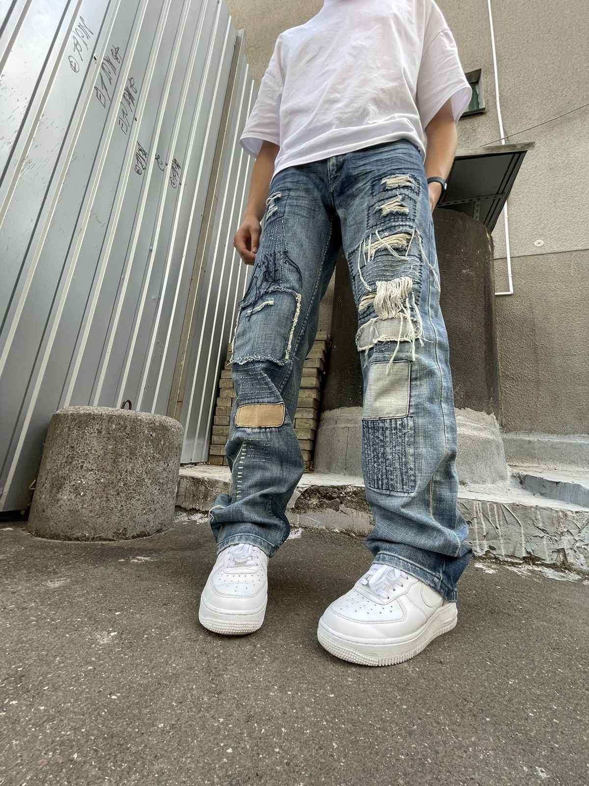 Japanese Brand Vintage Japanese Jeans Patchwork Distressed RARE Size US 30 / EU 46 - 1 Thumbnail