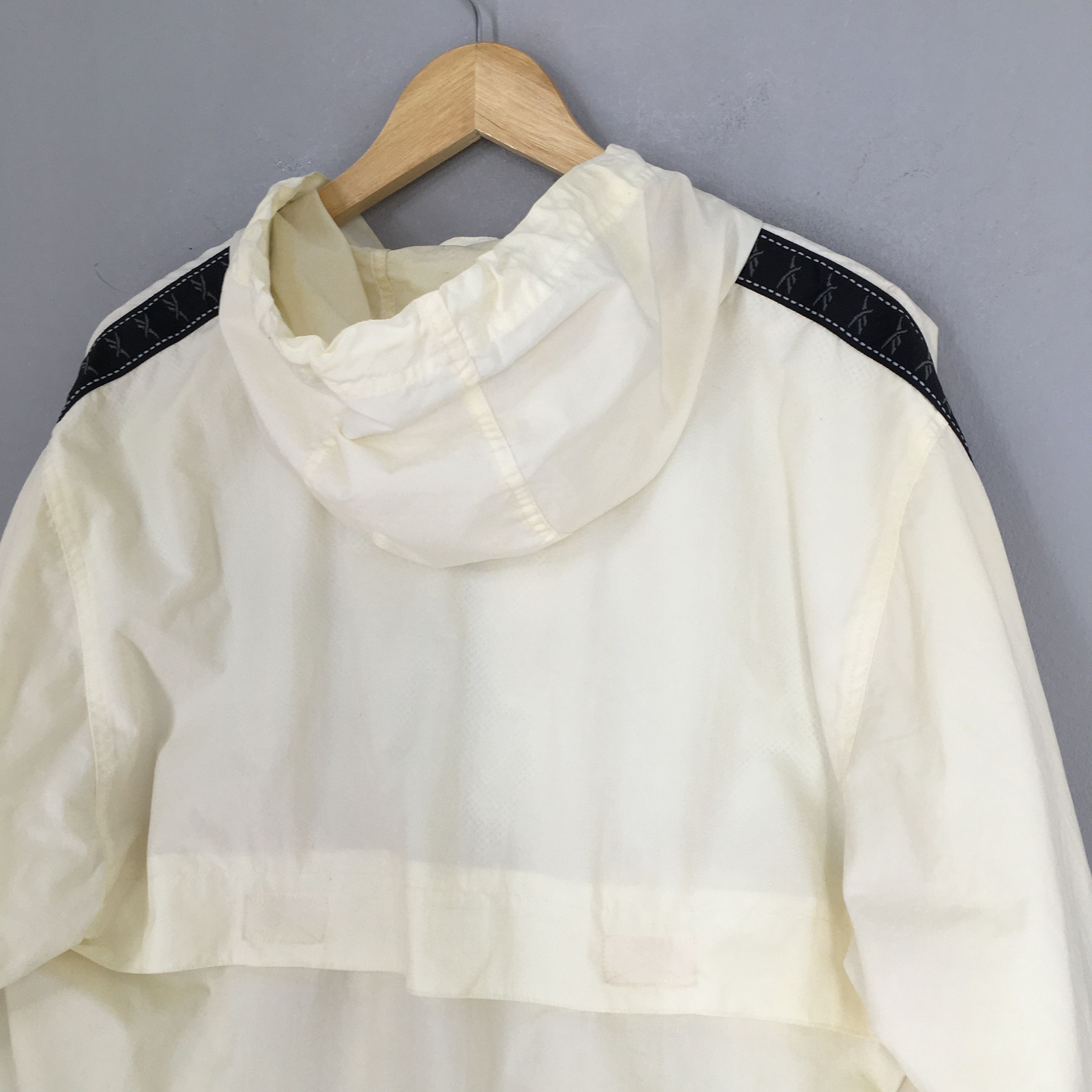Reebok Vintage 90's Reebok Windbreaker Jacket Large Size US L / EU 52-54 / 3 - 10 Thumbnail