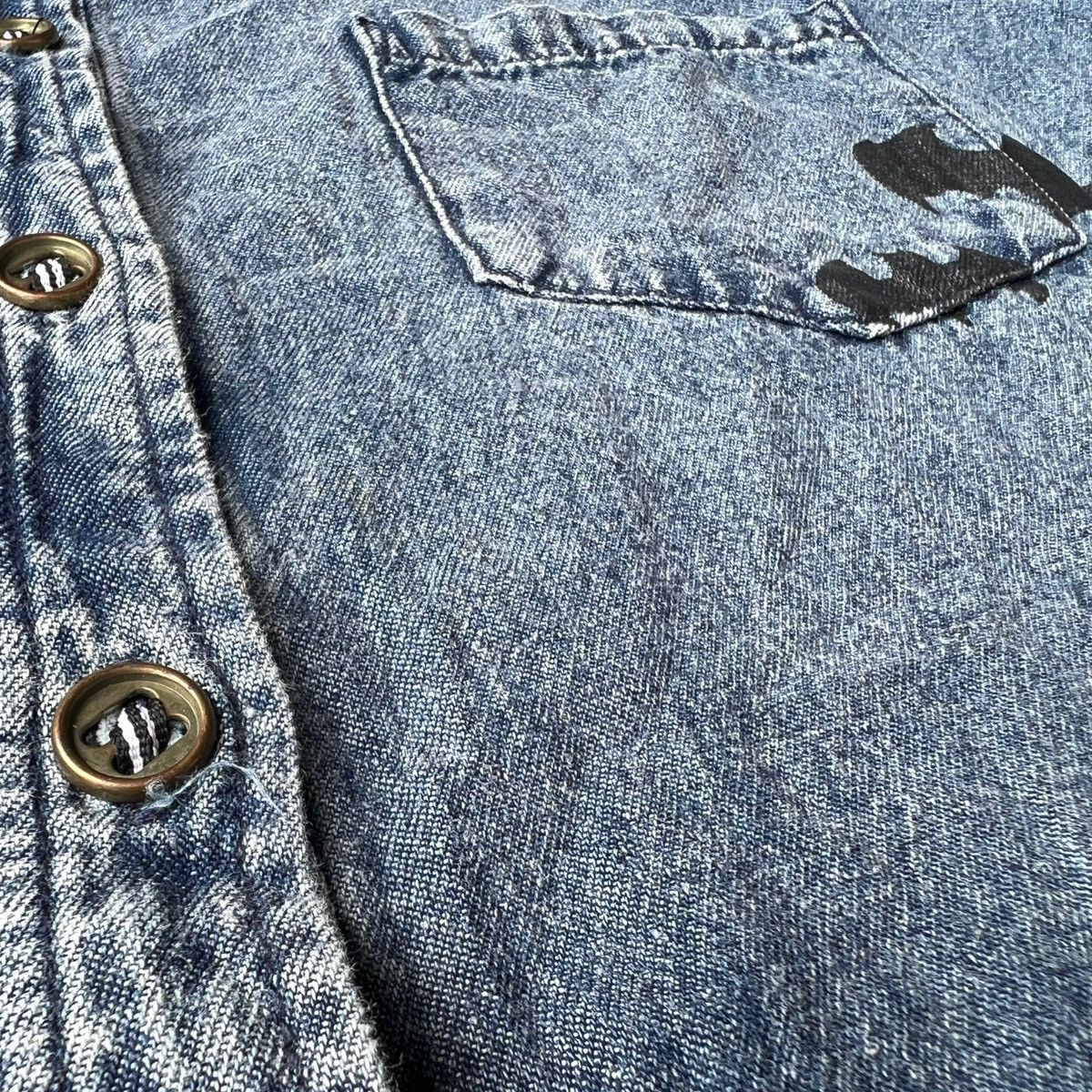 DC Comics × Japanese Brand × Vintage VINTAGE BATGIRL DC COMICS LS DENIM BLOUSE Size L / US 10 / IT 46 - 12 Thumbnail