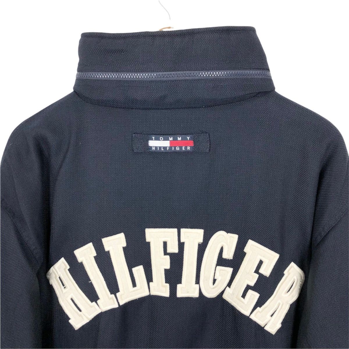 Tommy Hilfiger Vintage 90s Tommy Hilfiger Jacket Big Logo Foldable Hoodie Size US XL / EU 56 / 4 - 16 Thumbnail