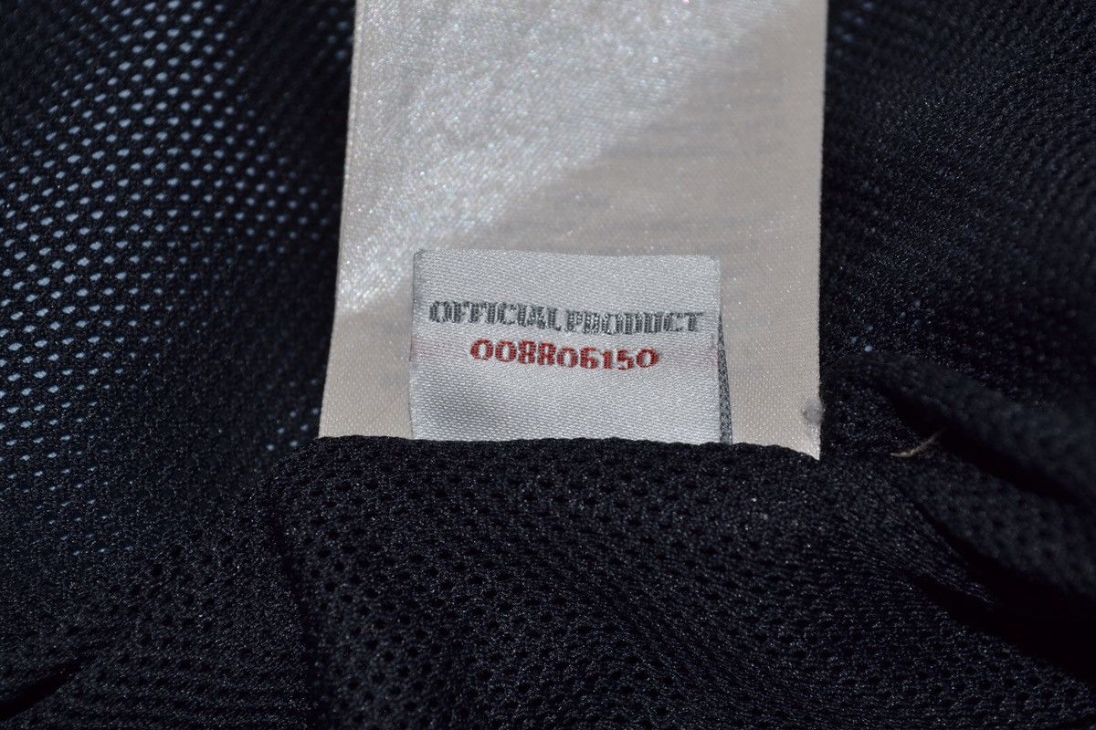Umbro Umbro England Vintage Sweater Windbreaker Full Zip Size US L / EU 52-54 / 3 - 11 Thumbnail